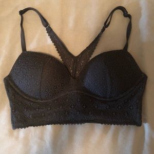 Victoria’s Secret 32b Lace Bra